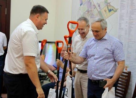 2507 лопаты