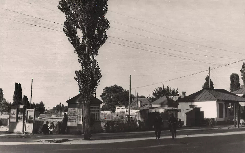 2905 городу 65 лет
