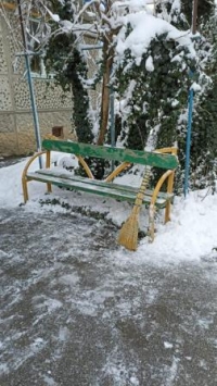 чистят город